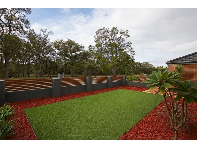 20 Len Howard Drive, Erskine WA 6210