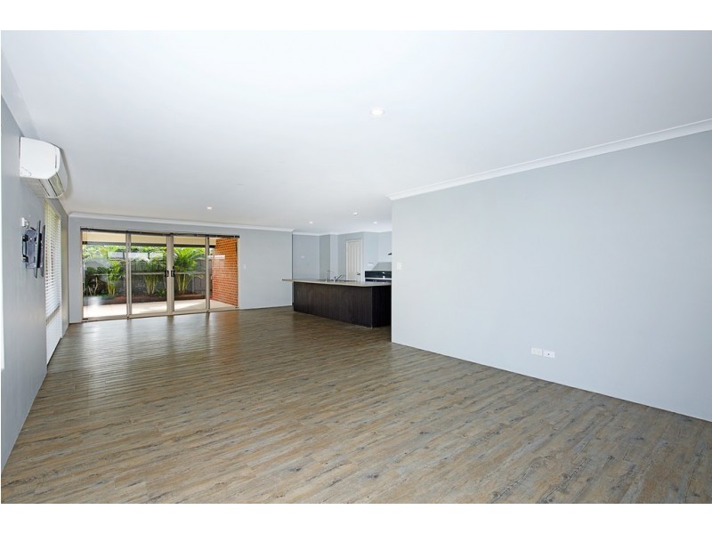 20 Len Howard Drive, Erskine WA 6210