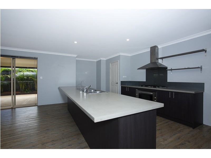 20 Len Howard Drive, Erskine WA 6210