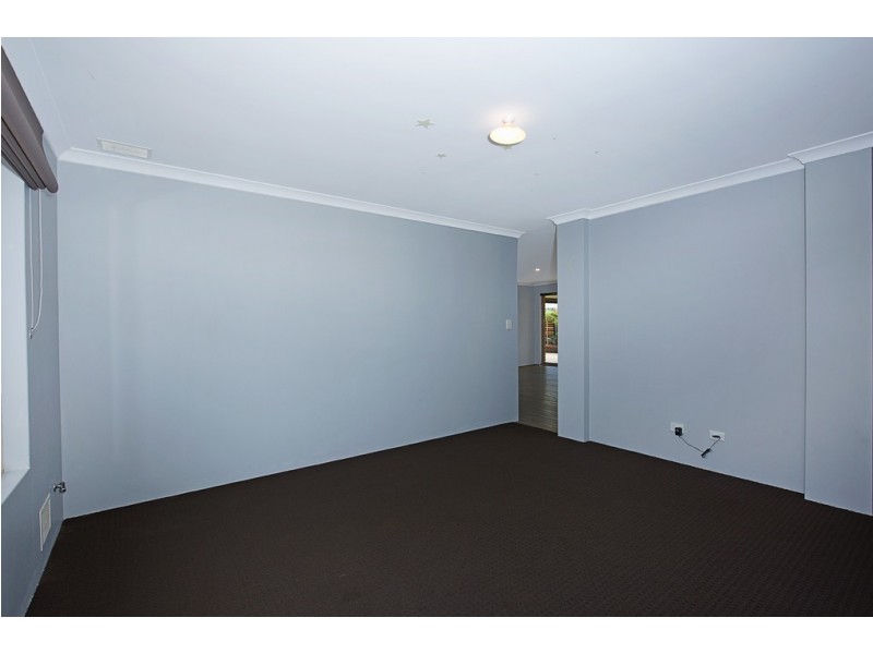 20 Len Howard Drive, Erskine WA 6210