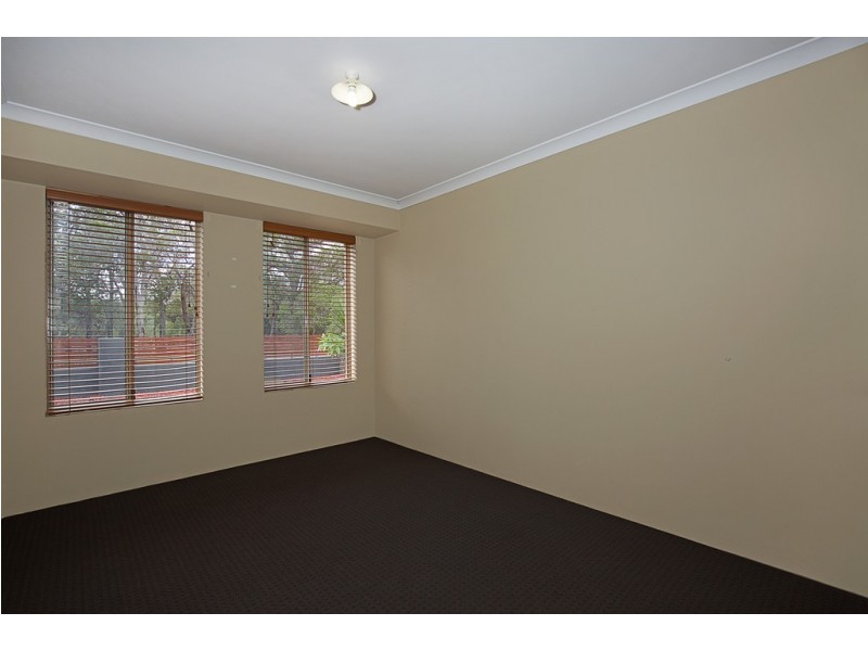 20 Len Howard Drive, Erskine WA 6210