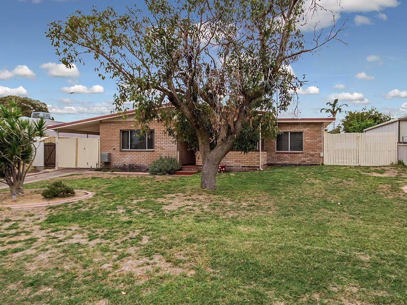 9 Kingdon Street, Mandurah WA 6210