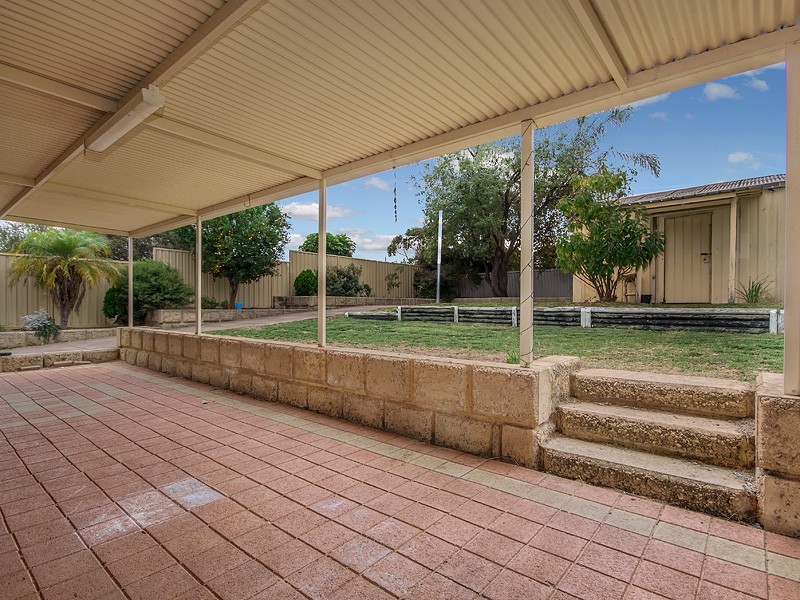 9 Kingdon Street, Mandurah WA 6210