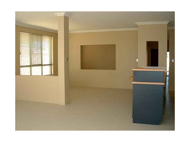 6 Blackswan View, Dudley Park WA 6210
