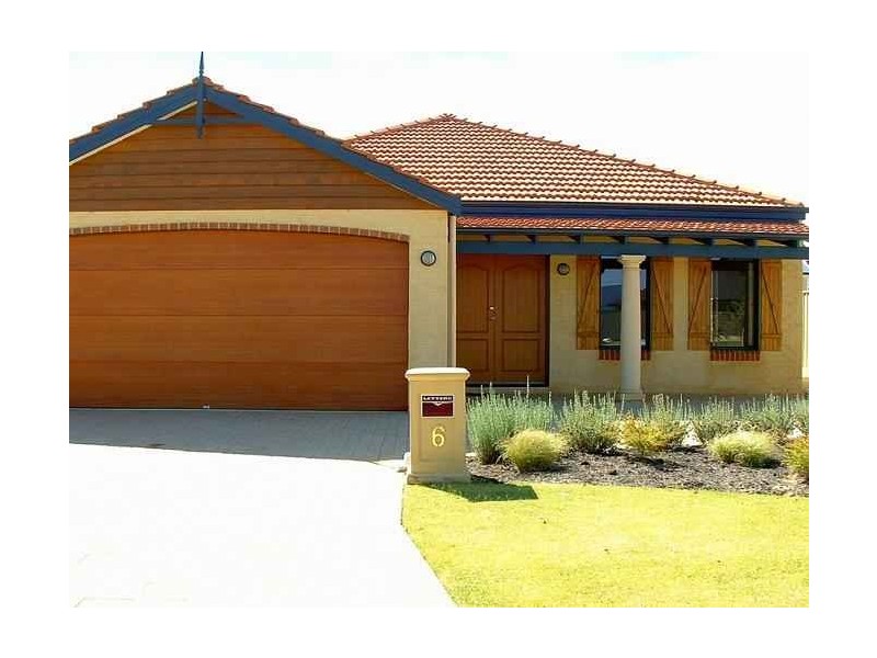 6 Blackswan View, Dudley Park WA 6210