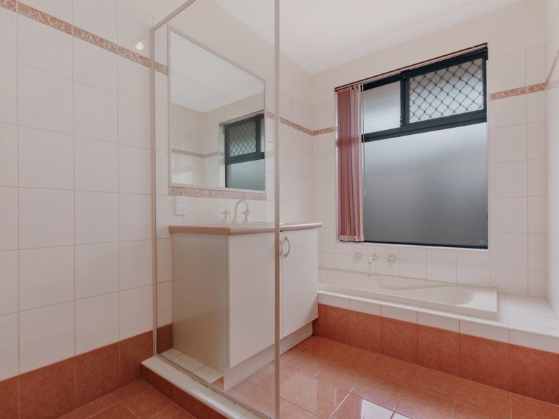 12 Peron Place, San Remo WA 6210