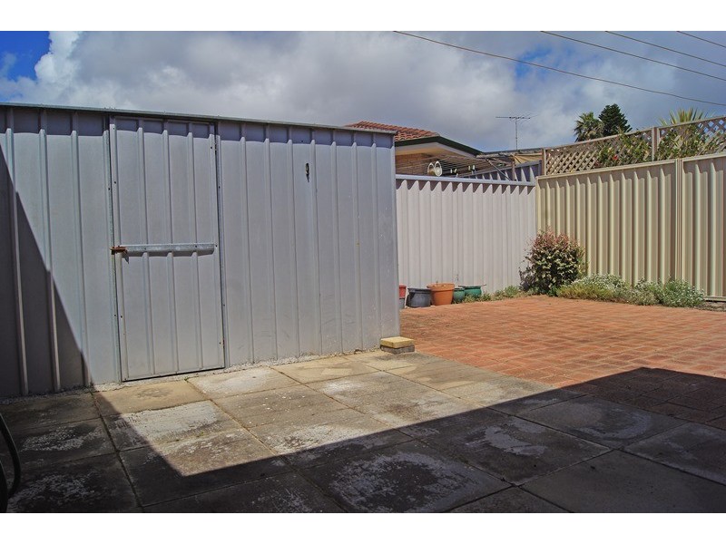 8/2 Loaring Street, Mandurah WA 6210