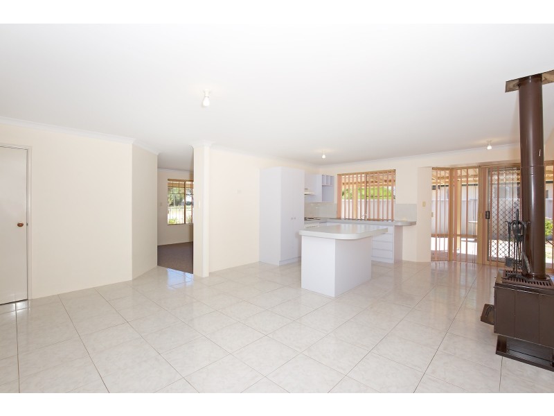 31 Karunjie Road, Golden Bay WA 6174