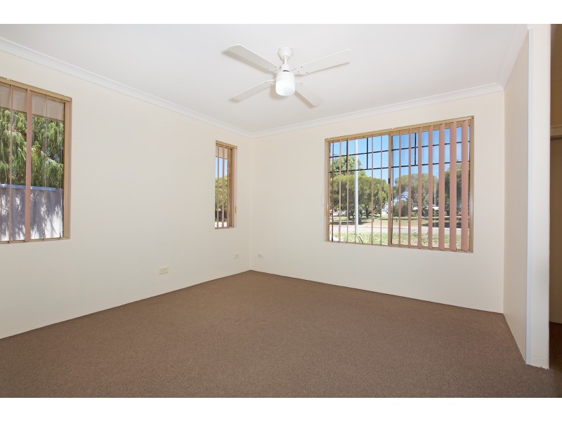 31 Karunjie Road, Golden Bay WA 6174