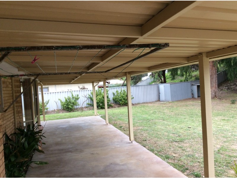 31 Karunjie Road, Golden Bay WA 6174