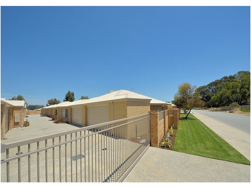 Unit 20/22 Kwella Entrance, Greenfields WA 6210