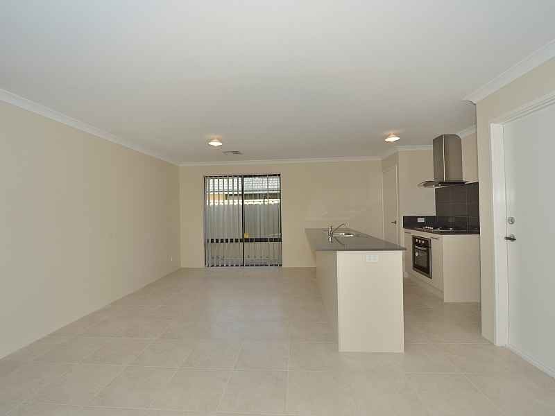 14 Arawatta Loop, Madora Bay WA 6210