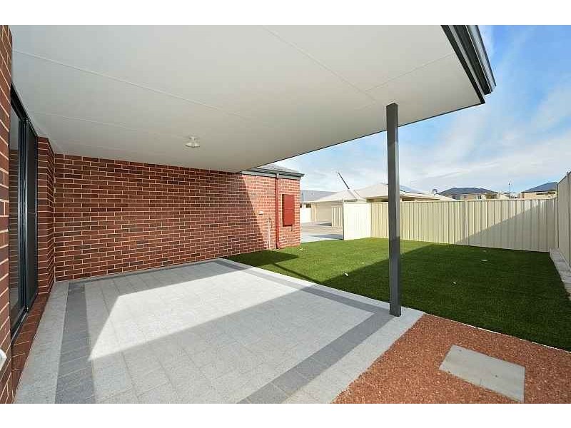 14 Arawatta Loop, Madora Bay WA 6210