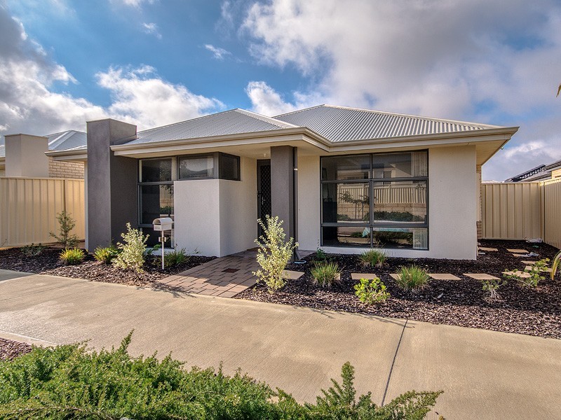 42 Eleanore Drive, Madora Bay WA 6210