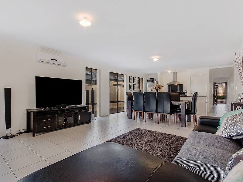 42 Eleanore Drive, Madora Bay WA 6210