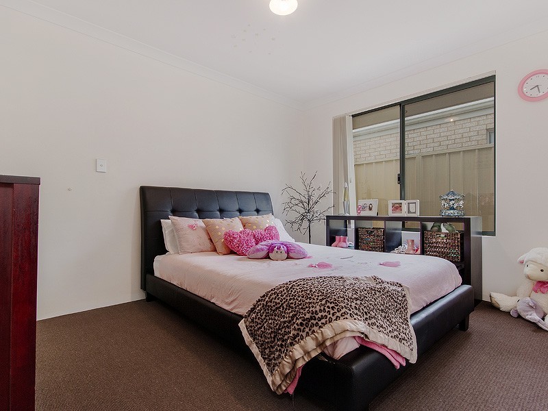 42 Eleanore Drive, Madora Bay WA 6210