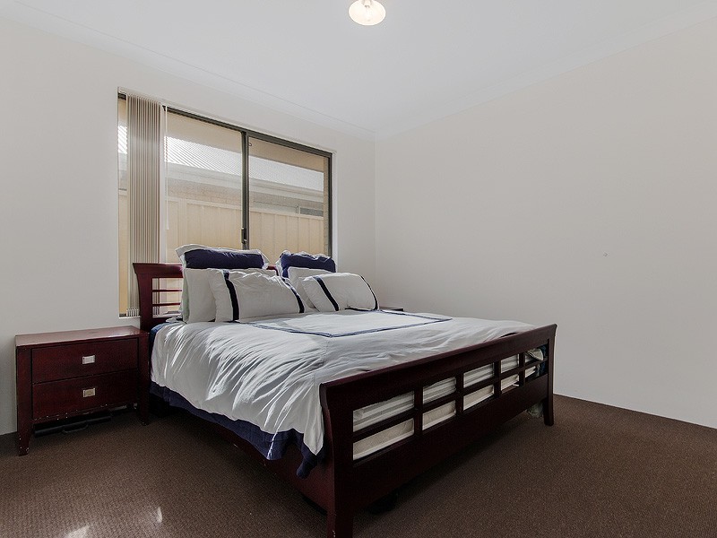 42 Eleanore Drive, Madora Bay WA 6210