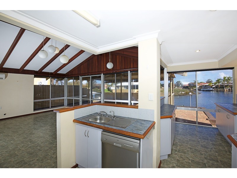 62 Kiap Road, South Yunderup WA 6208