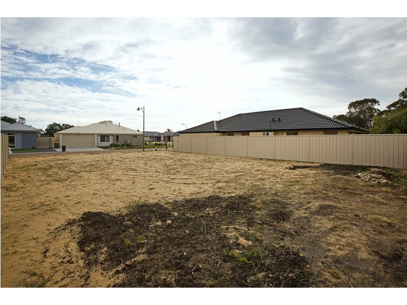 23 Coopers Mill Way, Ravenswood WA 6208