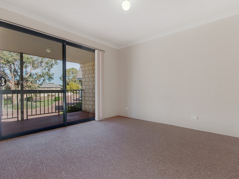 15/70 Waldron Blvd, Greenfields WA 6210