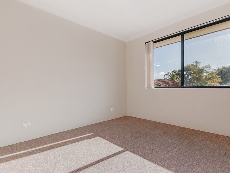 15/70 Waldron Blvd, Greenfields WA 6210