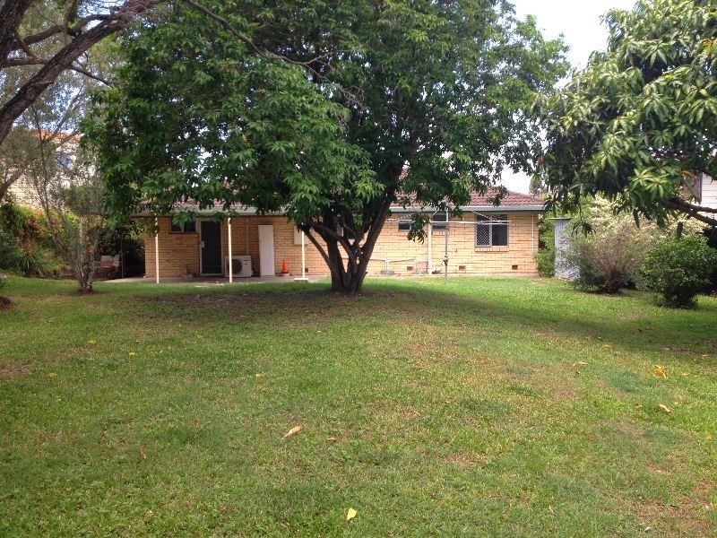 1566a Creek Road, Carina QLD 4152