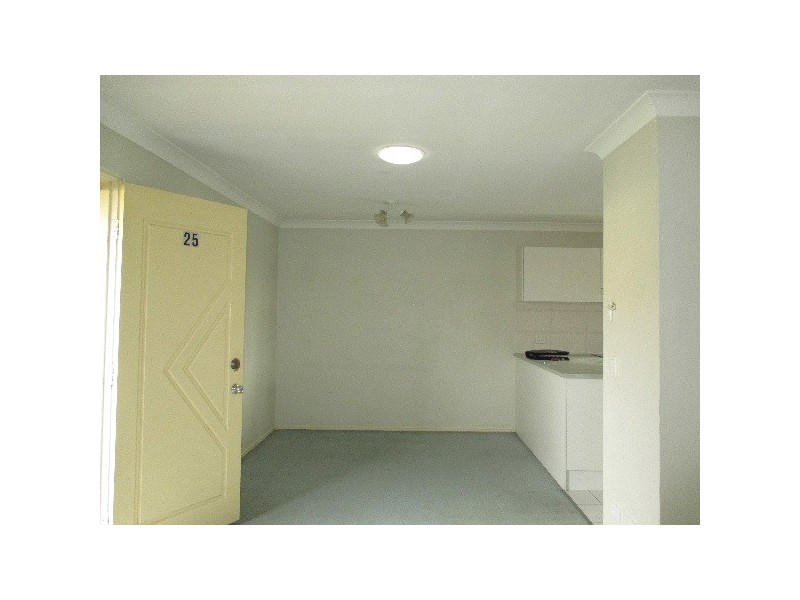 25/15 Epala Street, Carina QLD 4152