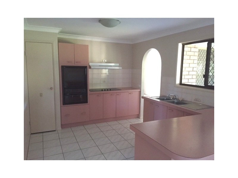 4 Kennet Place, Carina QLD 4152