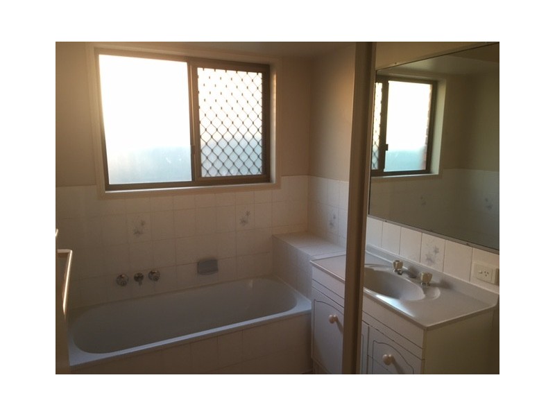 4 Kennet Place, Carina QLD 4152