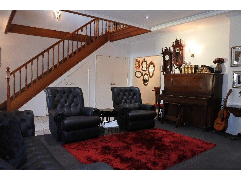 4 Brodick Street, Carindale QLD 4152