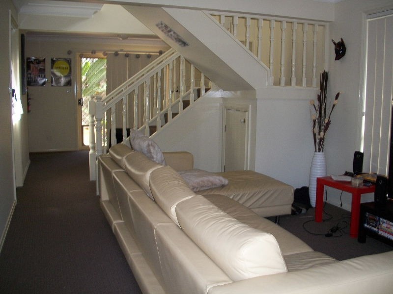 1/76 Clarendon Street, East Brisbane QLD 4169