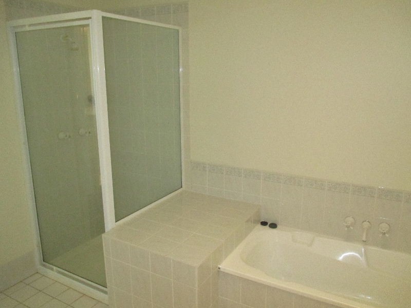 1/76 Clarendon Street, East Brisbane QLD 4169