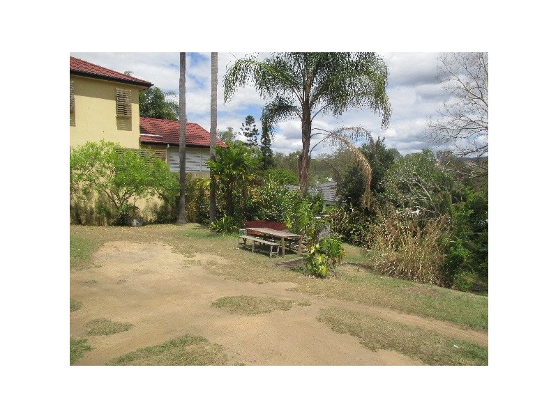 2/112 Central Avenue, St Lucia QLD 4067