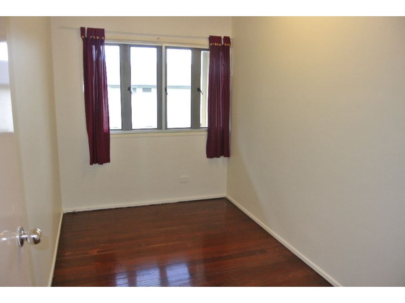 7 Dickenson Street, Carina QLD 4152