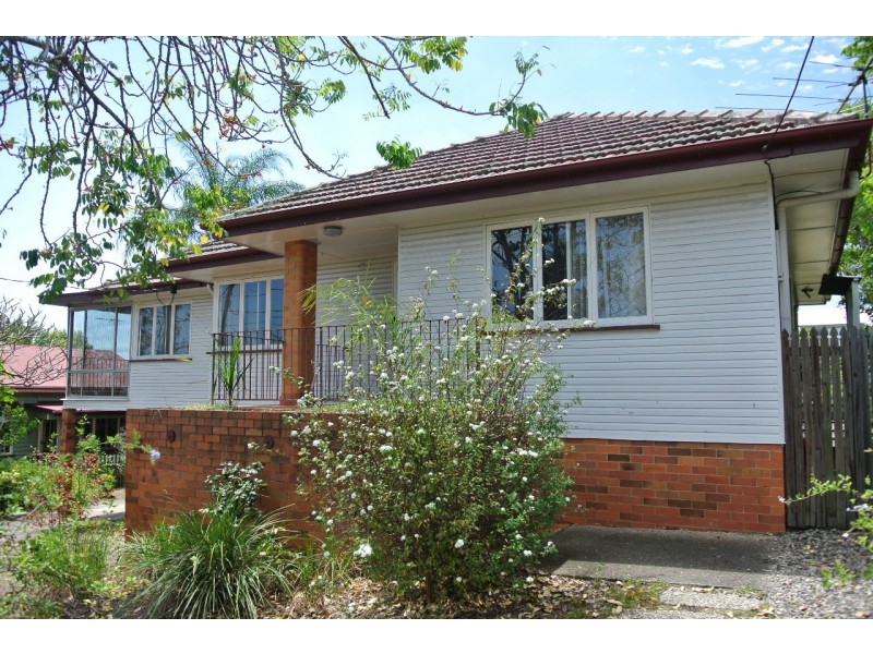 90 Stanton Street, Cannon Hill QLD 4170