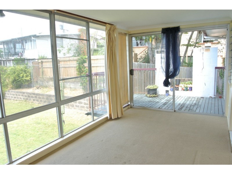 90 Stanton Street, Cannon Hill QLD 4170