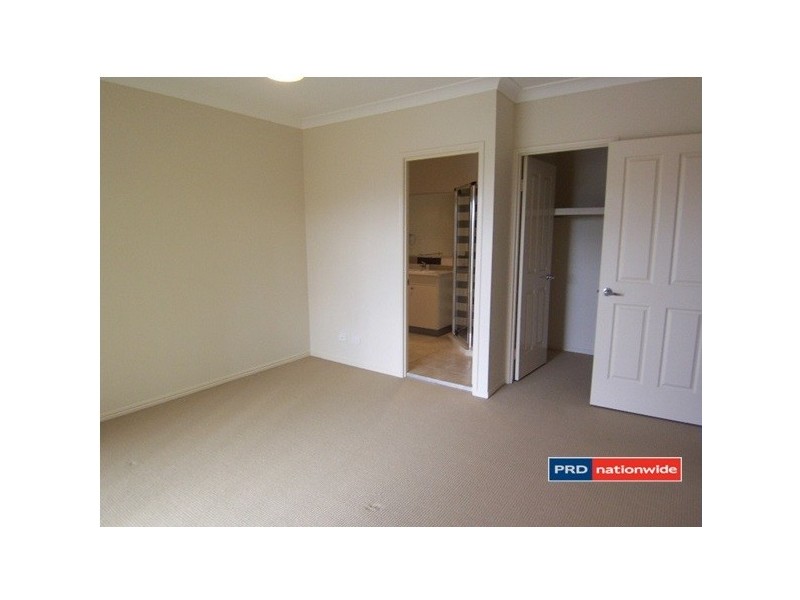 2/5 Hilltop Court, Carina QLD 4152