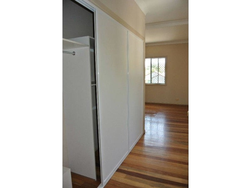 69 Stanley Road, Camp Hill QLD 4152