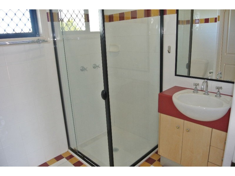 4/31 Dickenson Street, Carina QLD 4152