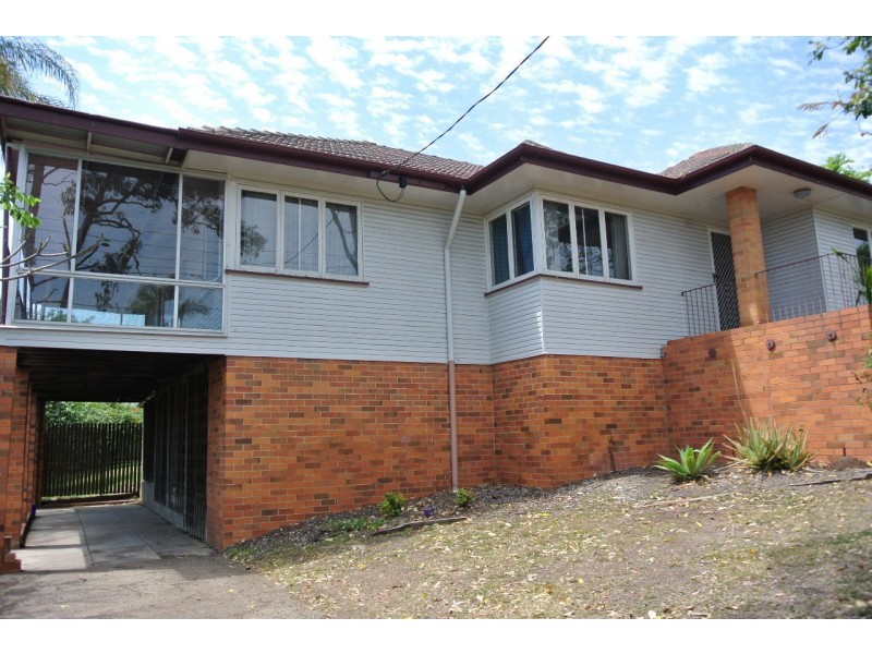 90 Stanton St, Cannon Hill QLD 4170