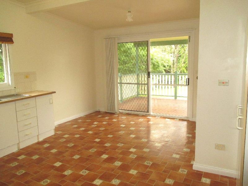 139 Temple Street, Coorparoo QLD 4151