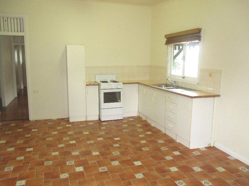 139 Temple Street, Coorparoo QLD 4151