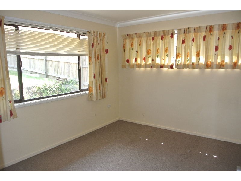 51 Bedivere Street, Carindale QLD 4152