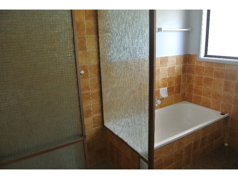 51 Bedivere Street, Carindale QLD 4152