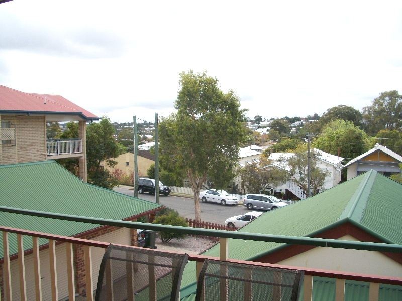45 McLay Street, Coorparoo QLD 4151
