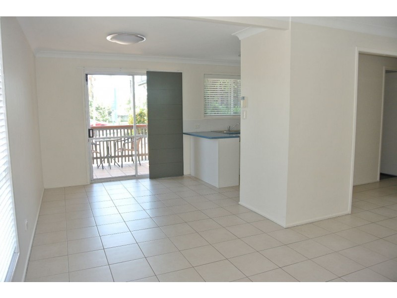 117 Ferguson Road, Camp Hill QLD 4152