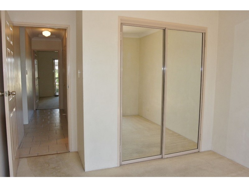 5/16 Dickenson Street, Carina QLD 4152