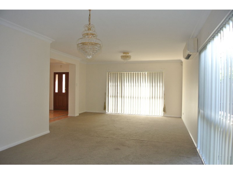 47 Kauri Street, Carindale QLD 4152