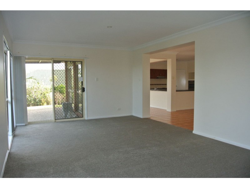 47 Kauri Street, Carindale QLD 4152