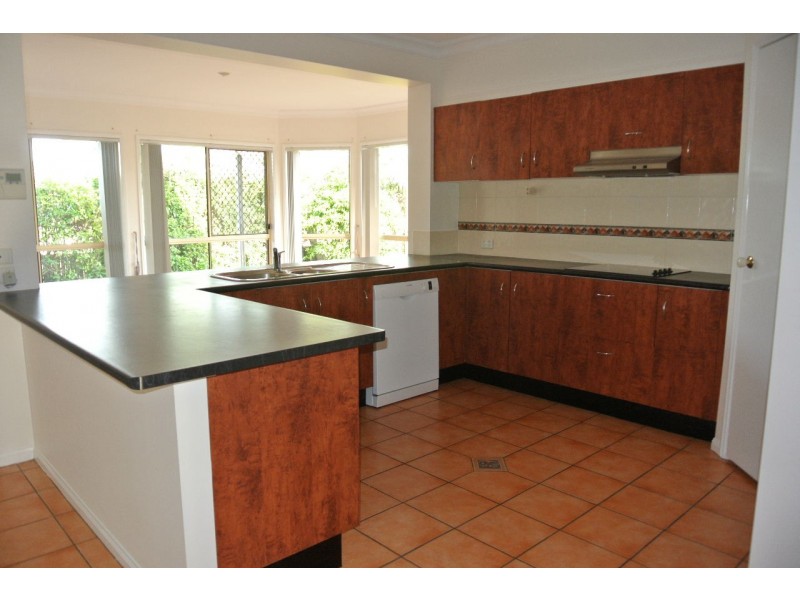 47 Kauri Street, Carindale QLD 4152